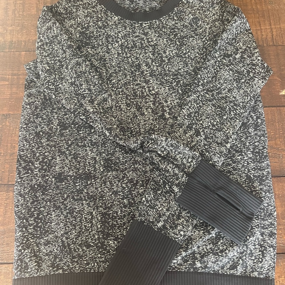 Lululemon thick running shirt